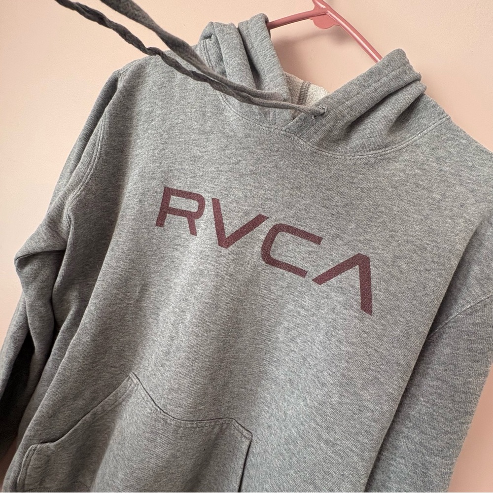 💚RVCA Gray Hoodie with Maroon Logo - Picture 2 of 4
